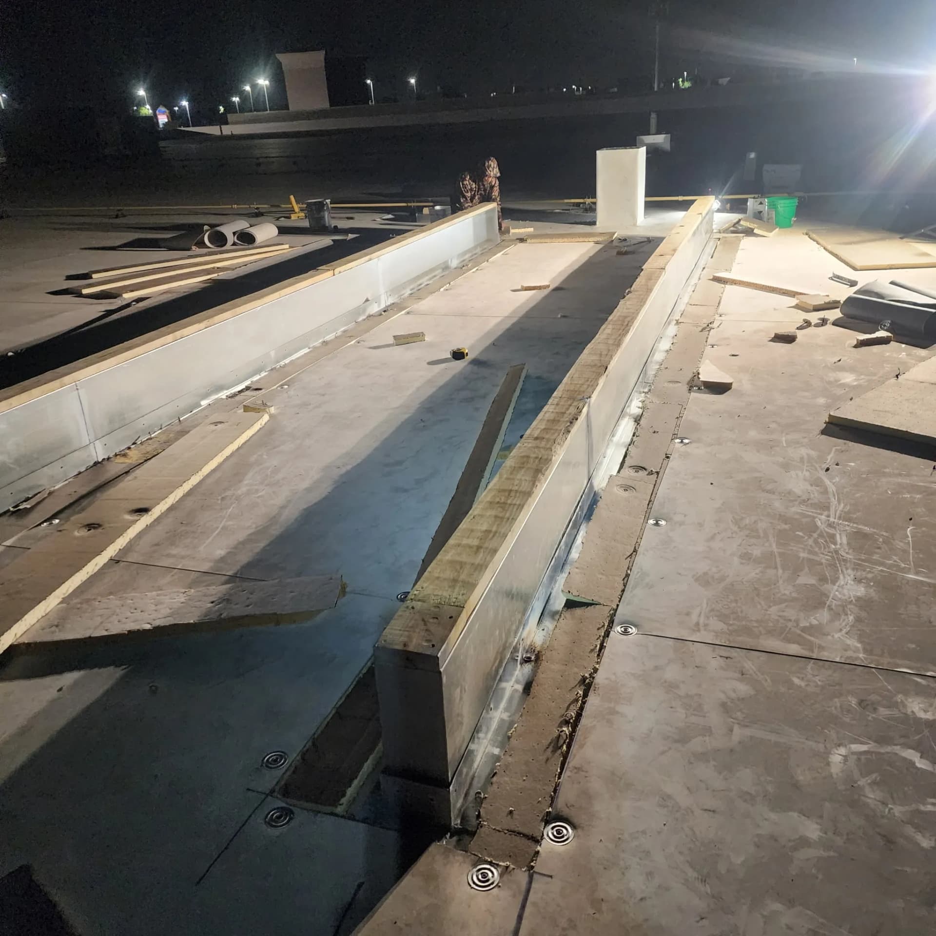 Gallery photos for Overnight Curb Builds and TPO Flashing for Kroger Stores: Image #5